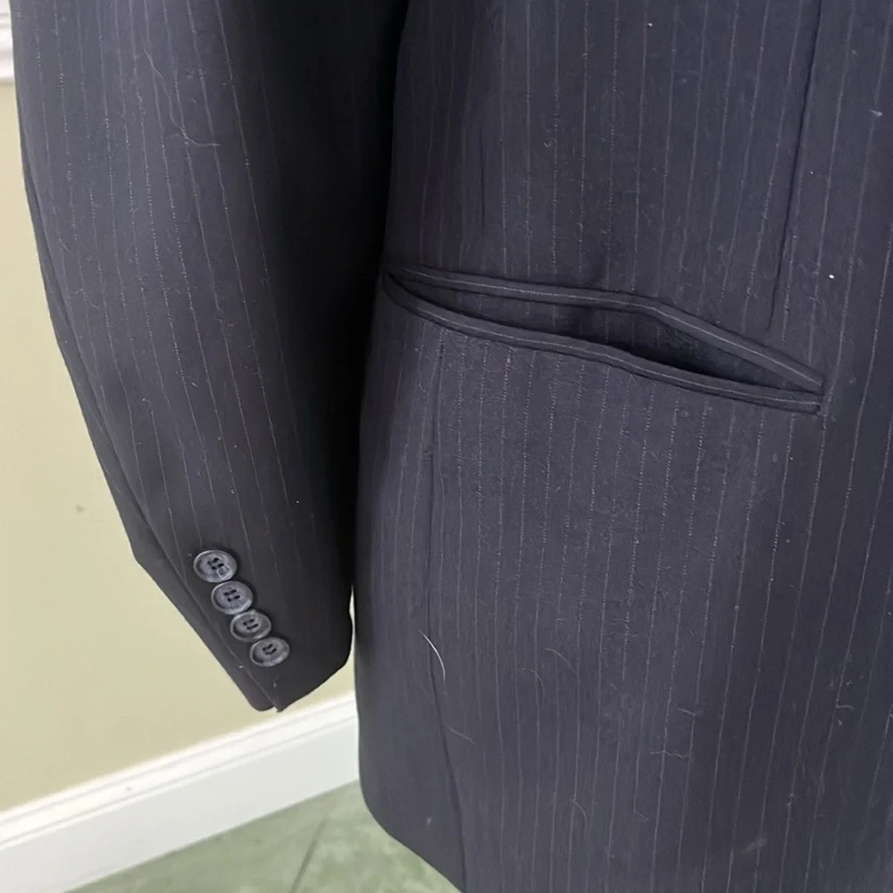 BOSTON LEON CLOTHING Navy Blue 2 PC Pinstriped Executive Suit NWOT